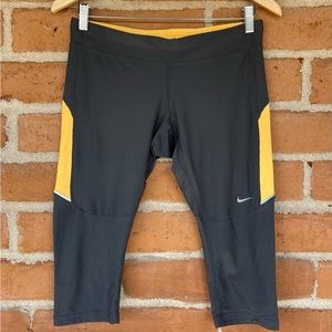 Nike Dri-Fit Running Capri’s Gray & Orange size M